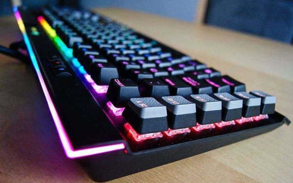 Corsair K95 RGB PLATINUM — Обзор моей новой любимой игровой клавиатуры