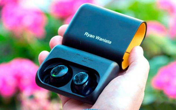 Обзор Bragi Dash Pro: умные беспроводные наушники с интеллектом