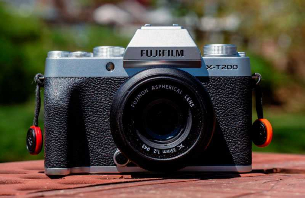 Обзор Fujifilm X-T200: забавная беззеркальная камера начального уровня