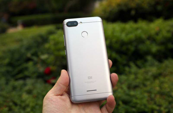 Первый обзор Xiaomi Redmi 6: пластиковый бюджетный смартфон