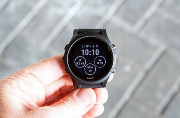 Обзор Garmin Forerunner 945: часы для марафонов с музыкой и GPS