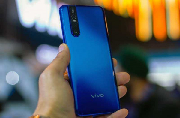 Обзор Vivo V15 Pro: отличный экран и невероятные камеры