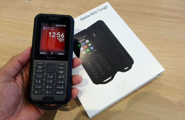 Обзор Nokia 800 Tough: нового неубиваемого телефона