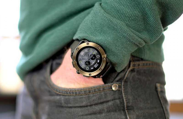 Обзор Diesel On Axial: смарт-часы со смелым дизайном и Wear OS