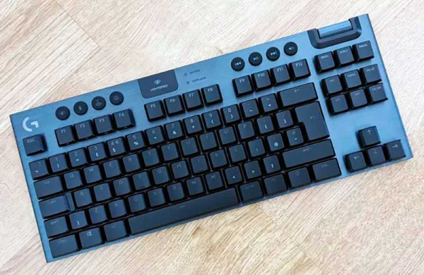 Обзор Logitech G915 TKL: компактной и роскошной игровой клавиатуры