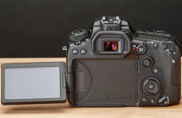 Обзор Canon EOS 90D: хорошая зеркалка в беззеркальном веке