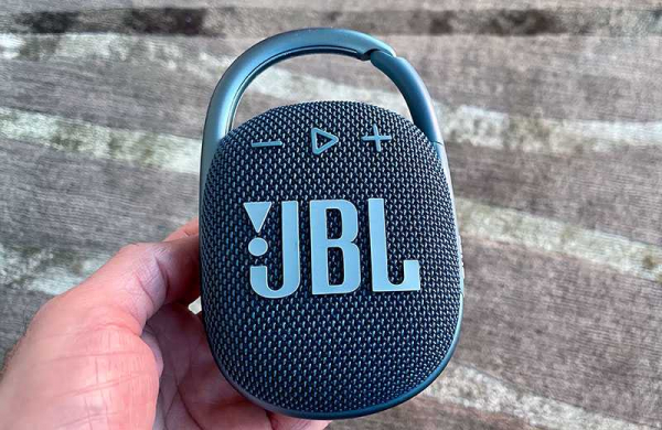 Обзор JBL Clip 4: очень портативной Bluetooth-колонки