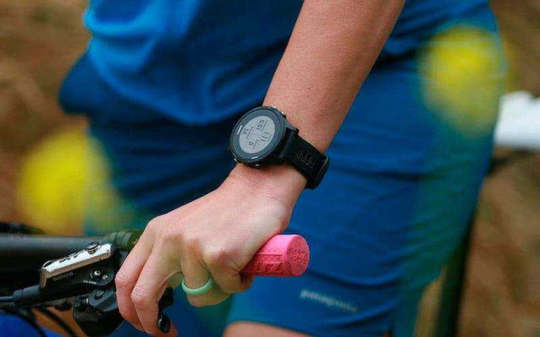 Обзор Garmin Forerunner 935: умные часы с мультиспортивными функциями