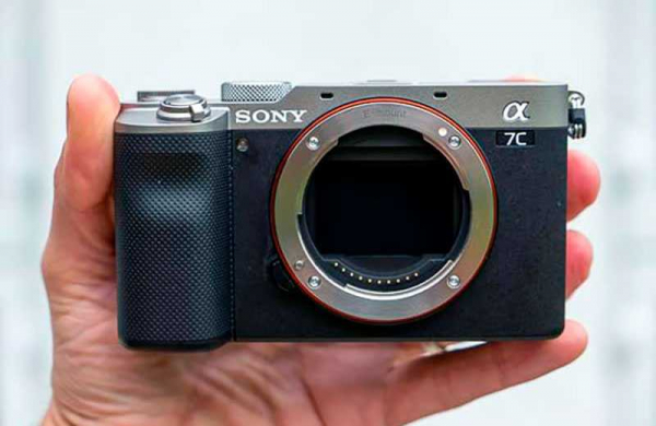 Обзор Sony a7C: полнокадровая камера для путешествий и уличной фотографии