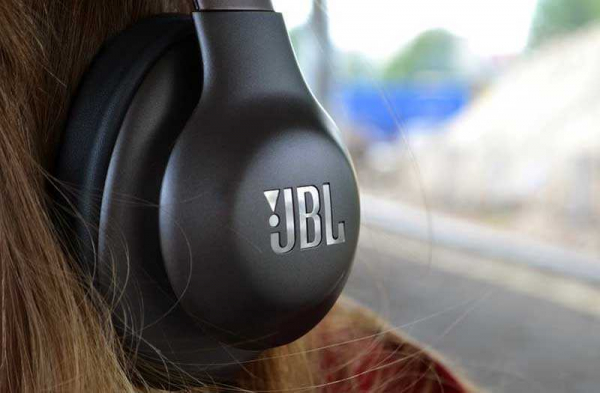 Обзор JBL Everest 710: беспроводных наушников с надувом