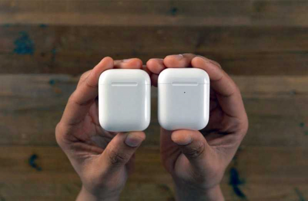 Обзор Apple AirPods 2: популярных наушников нового поколения