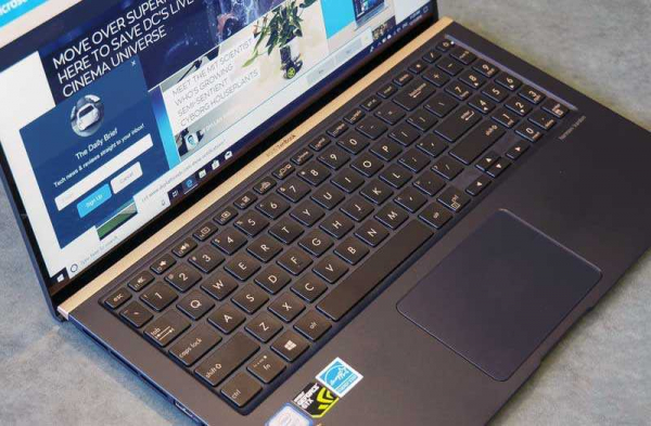 Обзор Asus ZenBook 15 UX533 производительного ноутбука в компактном корпусе