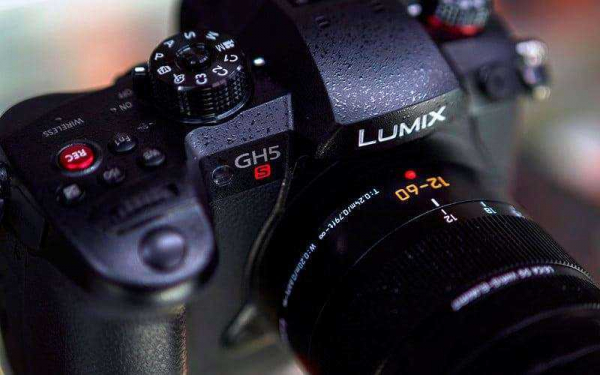 Камера Panasonic Lumix GH5S — Обзор устройства с более разумным подходом к пикселям