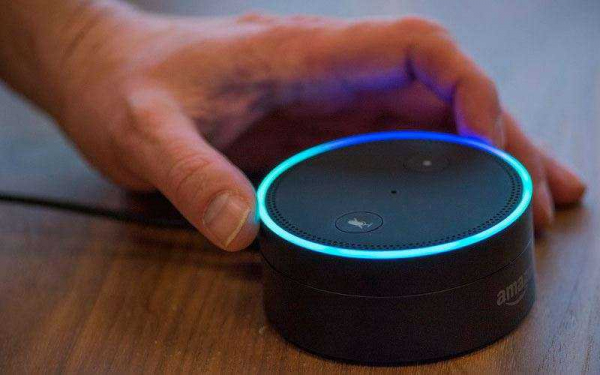 Умный Bluetooth динамик Amazon Echo Dot – Обзор крошечного устройства с большим мозгом