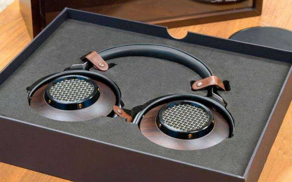 Обзор Klipsch Heritage HP-3 — Элитные наушники звучат как рупор, выглядят как машина времени