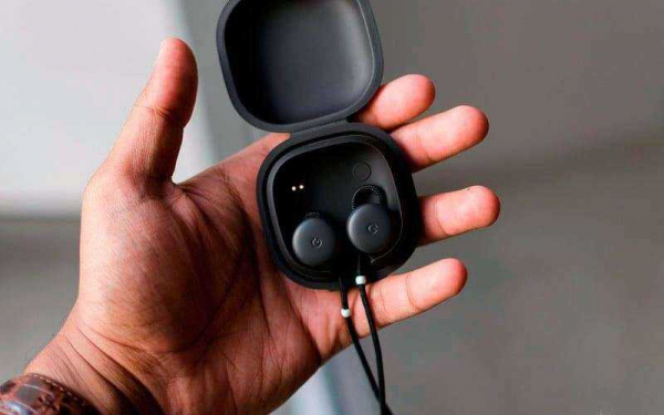 Обзор Google Pixel Buds — Умных беспроводных наушников с переводчиком