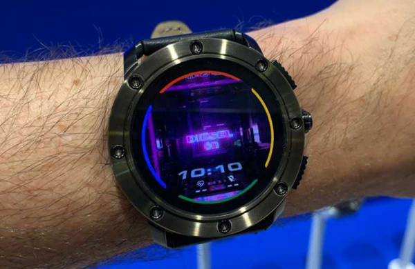 Обзор Diesel On Axial: смарт-часы со смелым дизайном и Wear OS