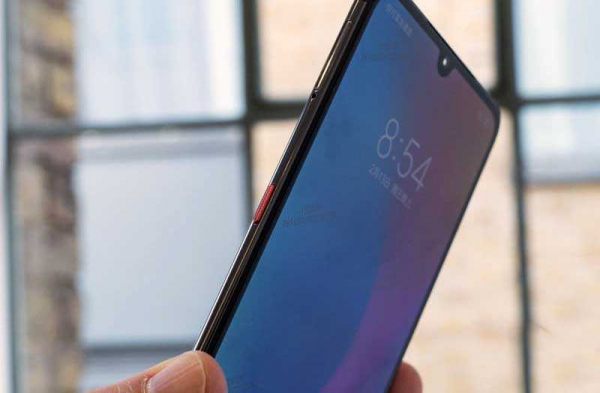 Обзор Xiaomi Mi 9: новейшие технологии по разумной цене