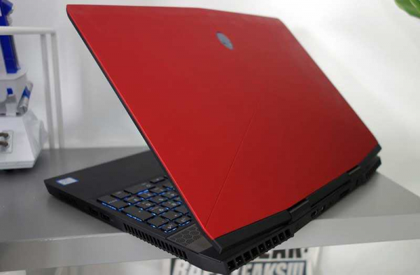 Обзор Alienware m15 серьёзного игрового ноутбука