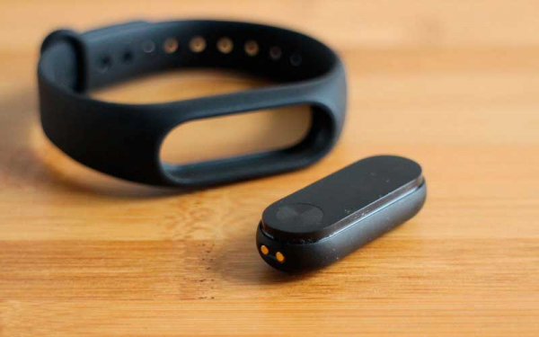 Обзор Xiaomi Mi Band 2 – Новый-старый фитнес трекер измеряющий сон и шаги