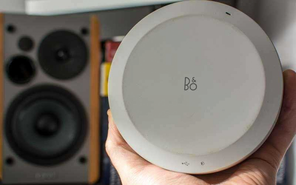 Bluetooth динамик бросает вызов законам физики, Bang & Olufsen Beoplay A1 – Обзор