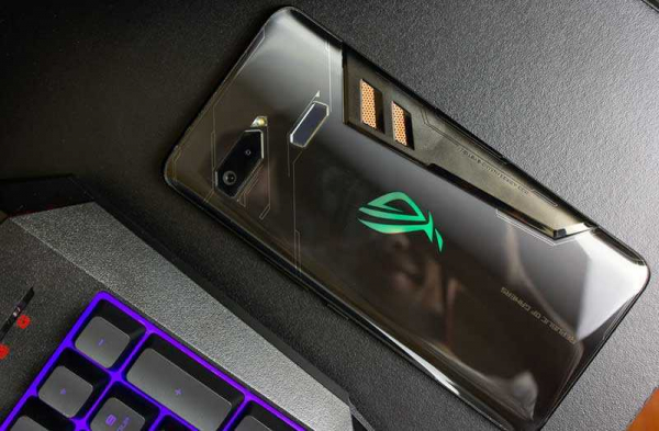 Обзор Asus ROG Phone почти идеального смартфона для игр