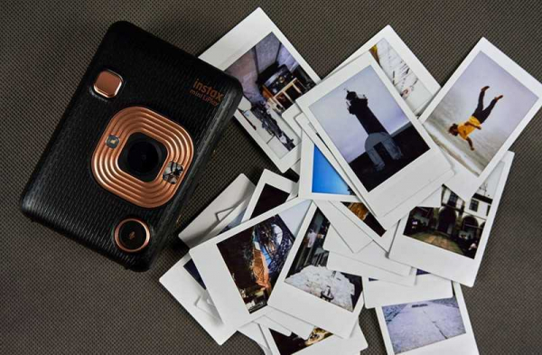 Обзор Fujifilm Instax Mini LiPlay: фотокамера для мгновенного фото