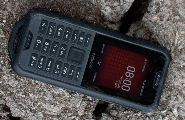 Обзор Nokia 800 Tough: нового неубиваемого телефона